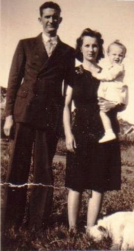 Edwin and Myrtle Boatright with baby Billie Ann