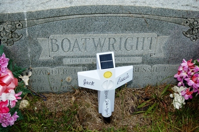 Evander Jackson and Bessie Lilly Rogers Boatwright Gravestone