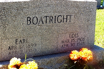 Jesse Earl and Mildred Lois Boatright Gravestone