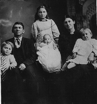 William, Jesse, Pearl, Jessie, Bertha and Lydia Boatright - 1913