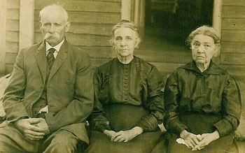 John Holloway, Judith Boatwright Holloway and Susan Boatwright Reynolds