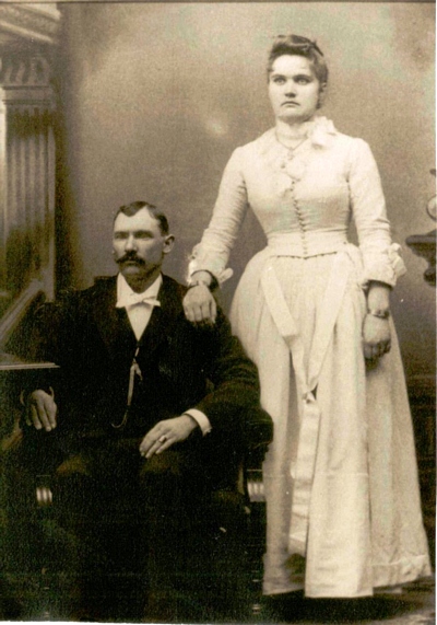 Mary Frances Boatright and William Jesse Davis - Source: Dan Boggan - great-grandson