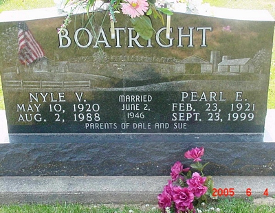 Nyle V. and Pearl E. Golder Boatright Gravestone