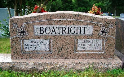 Opal Alvin and Jeannine Underhill Boatright Gravestone