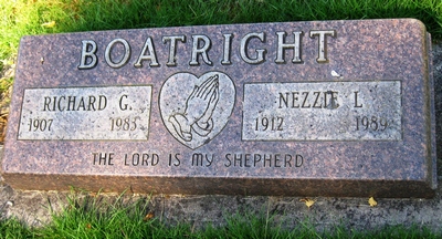 Richard G. and Nezzie Levada Mathis Boatright Gravestone