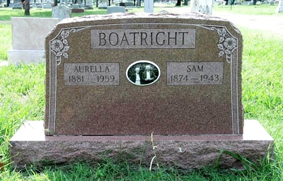 Samuel and Aurella Watts Boatright Gravestone