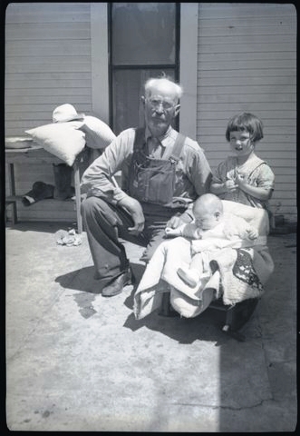 Thomas Jefferson Boatwright and two grand-children, Ronnie and Pat